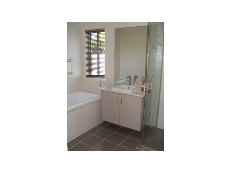 43 CANDYTUFT, Calamvale QLD 4116