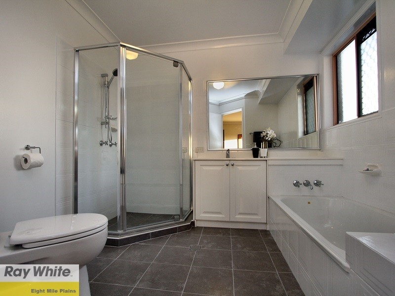 42 Manmarra Crescent, Eight Mile Plains QLD 4113