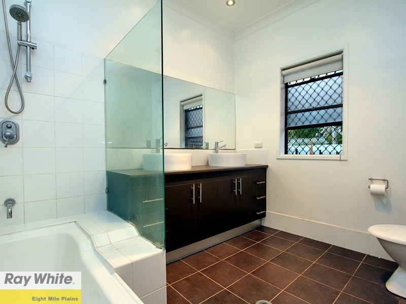 3 Sandia Street, Eight Mile Plains QLD 4113