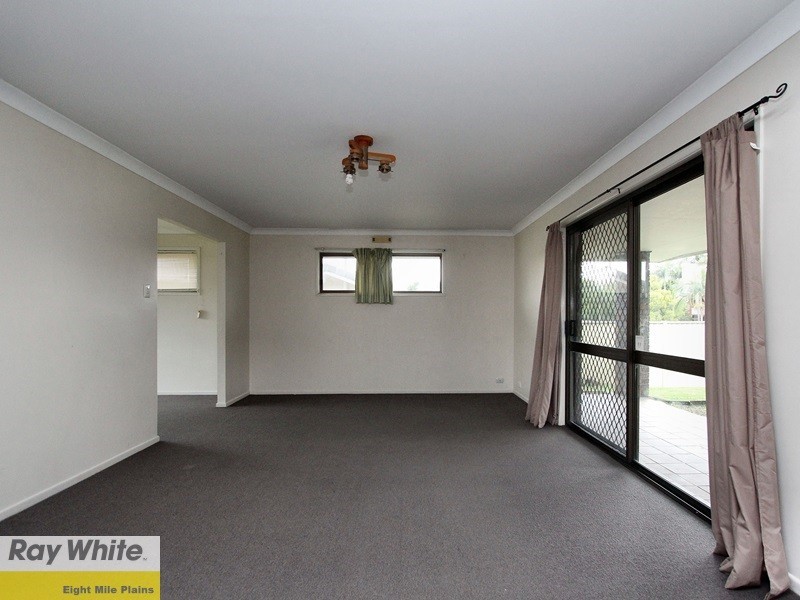 27 Estoril Street, Robertson QLD 4109