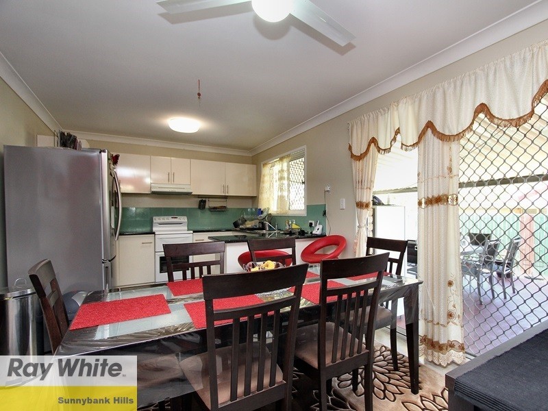 864 Wembley Road, Browns Plains QLD 4118