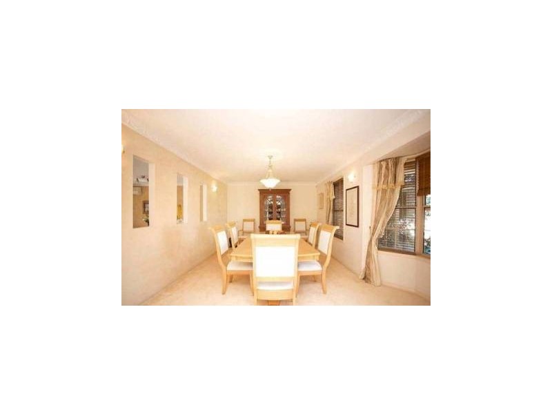 12 Lincoln Place, Stretton QLD 4116