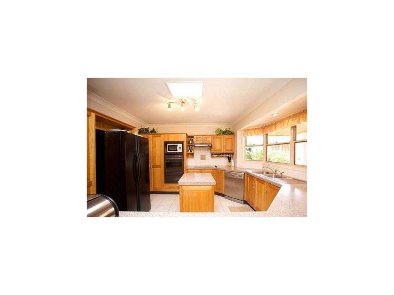 12 Lincoln Place, Stretton QLD 4116