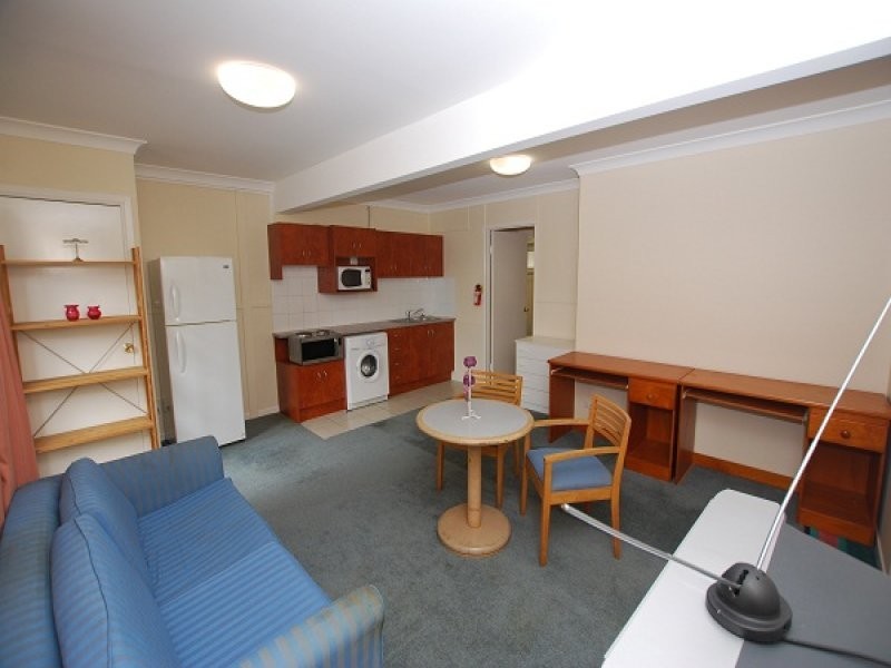 30 Gonzales Street, Macgregor QLD 4109