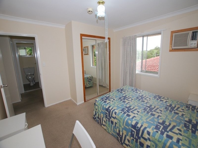 30 Gonzales Street, Macgregor QLD 4109