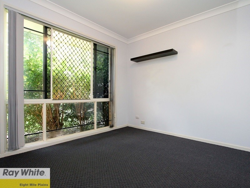 34 Greenlaw Place, Eight Mile Plains QLD 4113