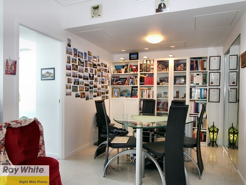 20411/8 Harbour Road, Hamilton QLD 4007