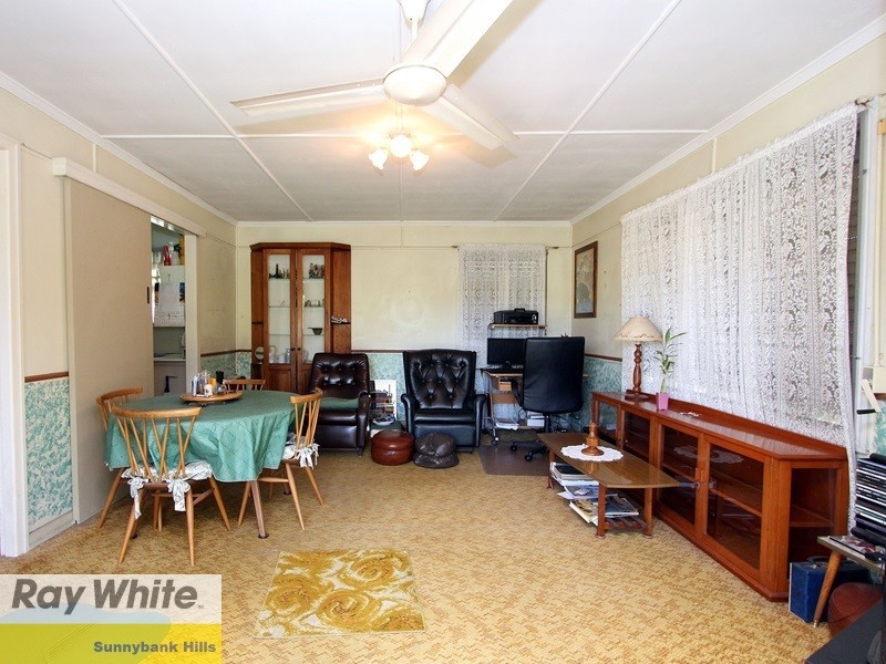 21 Bovey Street, Coopers Plains QLD 4108