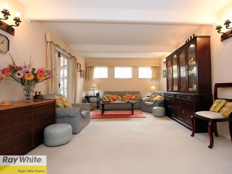 30 Jonathan Street, Macgregor QLD 4109