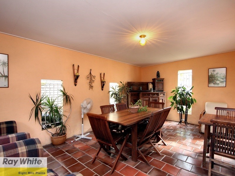 30 Jonathan Street, Macgregor QLD 4109