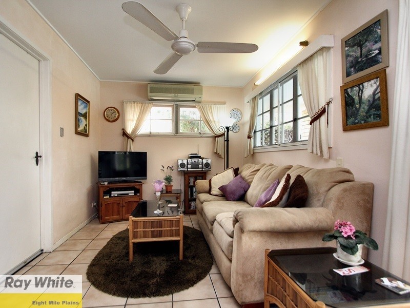 30 Jonathan Street, Macgregor QLD 4109