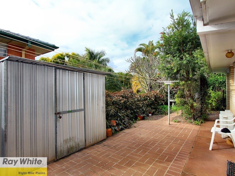 30 Jonathan Street, Macgregor QLD 4109