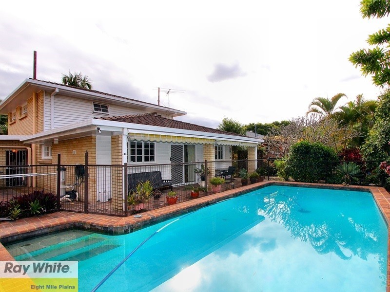 30 Jonathan Street, Macgregor QLD 4109