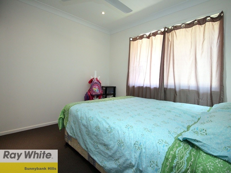 75 Estramina Road, Regents Park QLD 4118