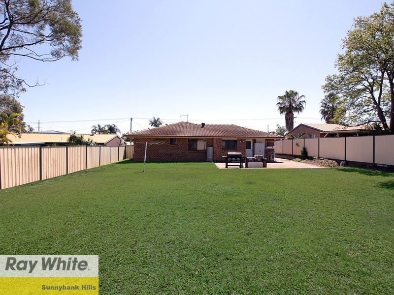 75 Estramina Road, Regents Park QLD 4118