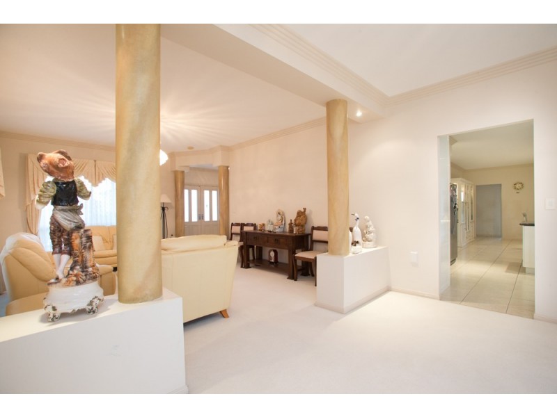 8 Parkhurst Place, Kuraby QLD 4112