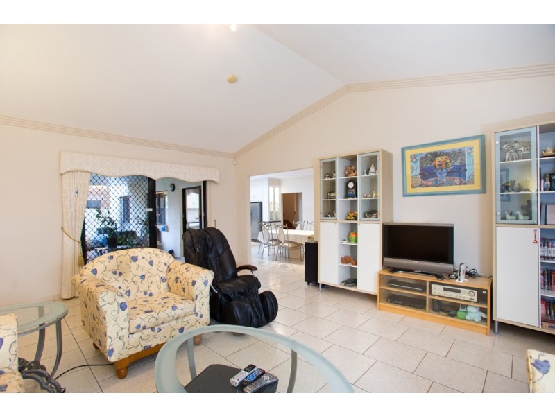 8 Parkhurst Place, Kuraby QLD 4112