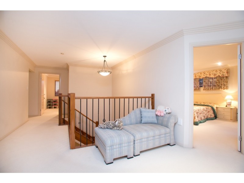 8 Parkhurst Place, Kuraby QLD 4112