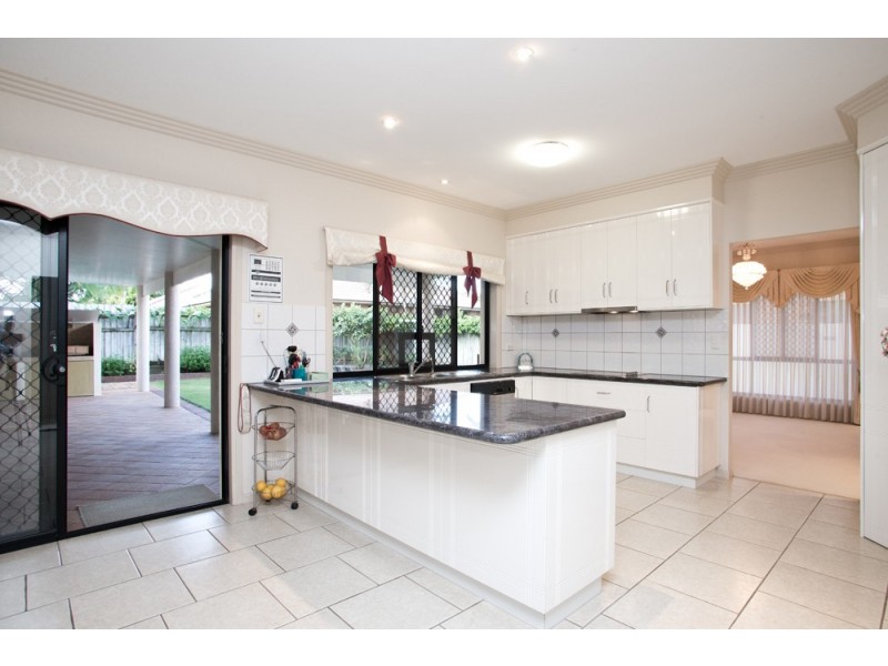 8 Parkhurst Place, Kuraby QLD 4112