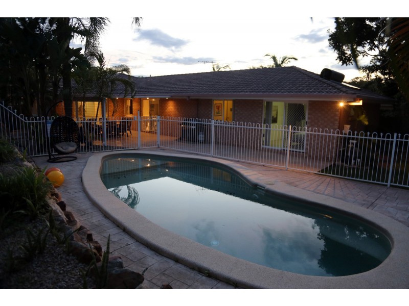 8 Wild Cotton Close, Kuraby QLD 4112