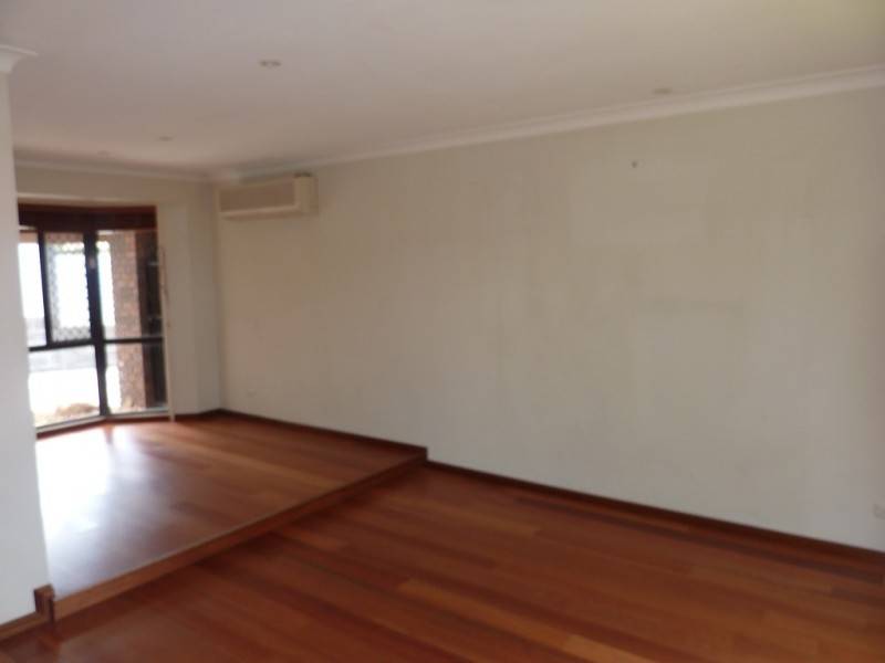 12 Grenadier Court, Runcorn QLD 4113