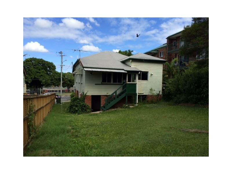 135 Hudson Road, Albion QLD 4010