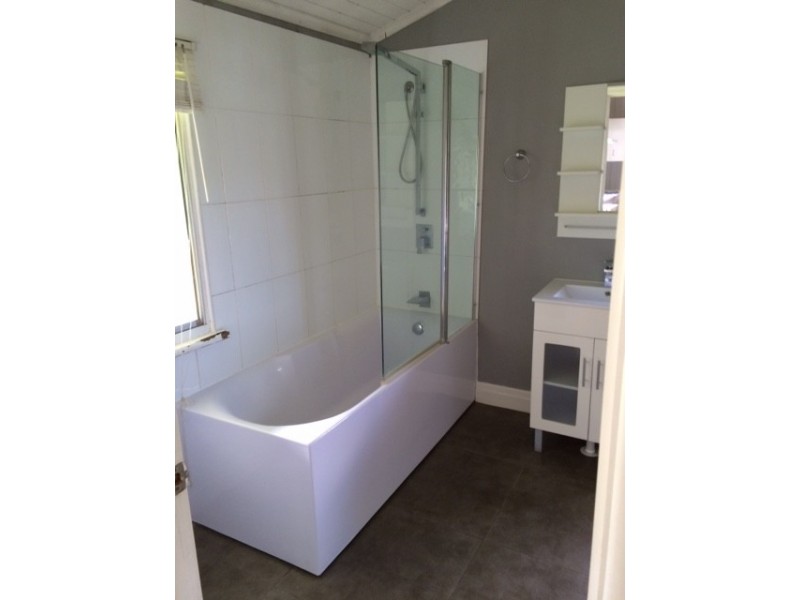 135 Hudson Road, Albion QLD 4010