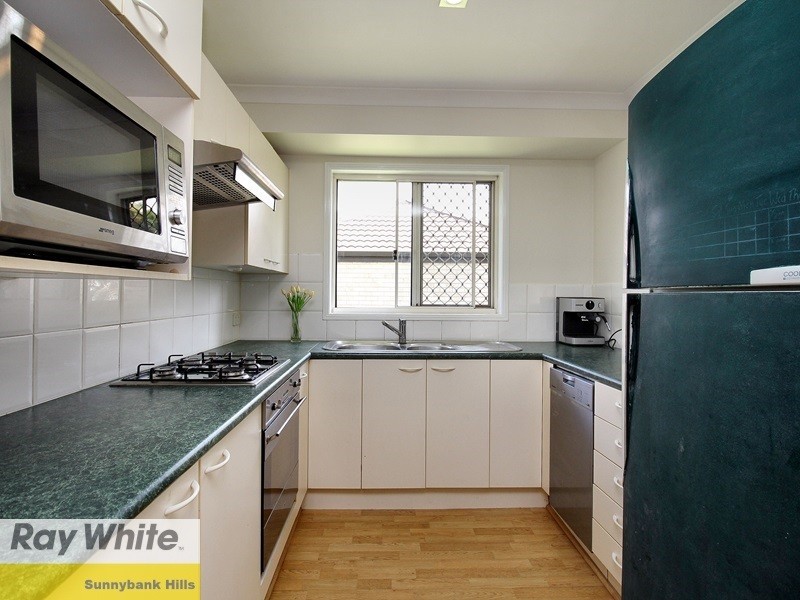8 Shapcott Place, Runcorn QLD 4113