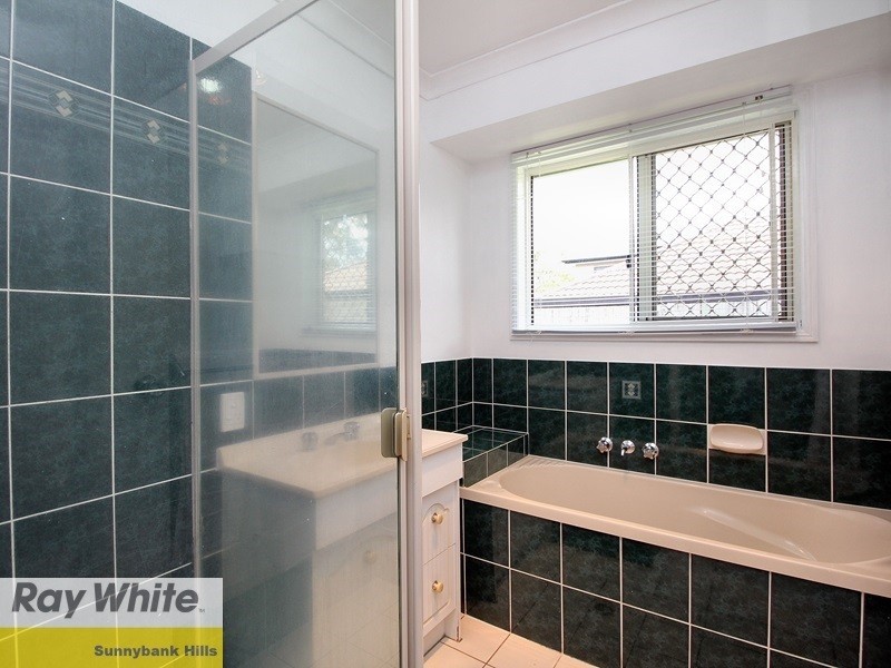 8 Shapcott Place, Runcorn QLD 4113