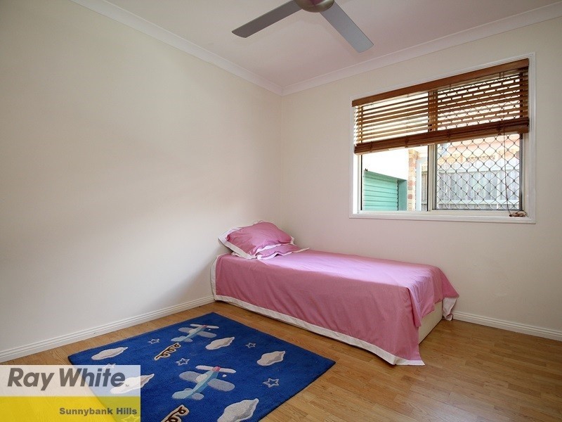 8 Shapcott Place, Runcorn QLD 4113