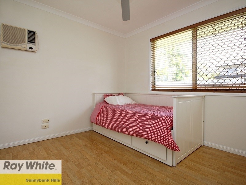 8 Shapcott Place, Runcorn QLD 4113
