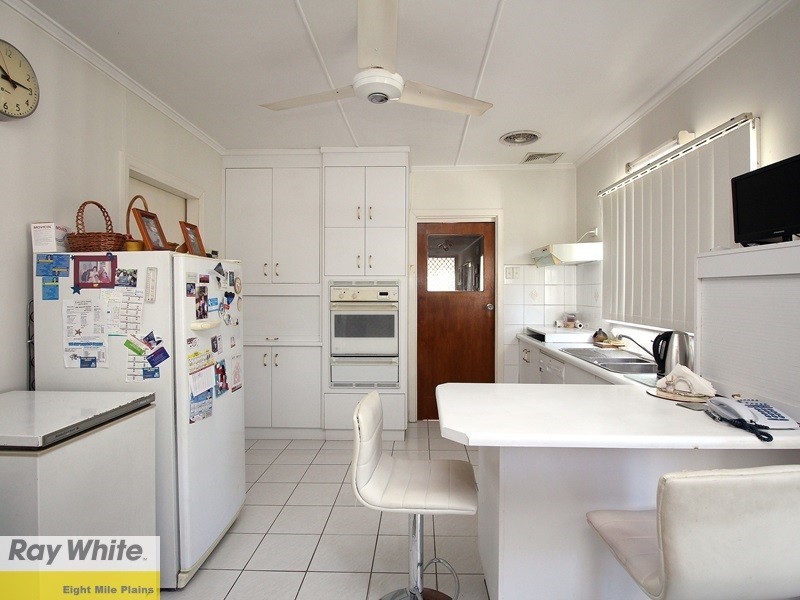 27 Stones Road, Sunnybank QLD 4109