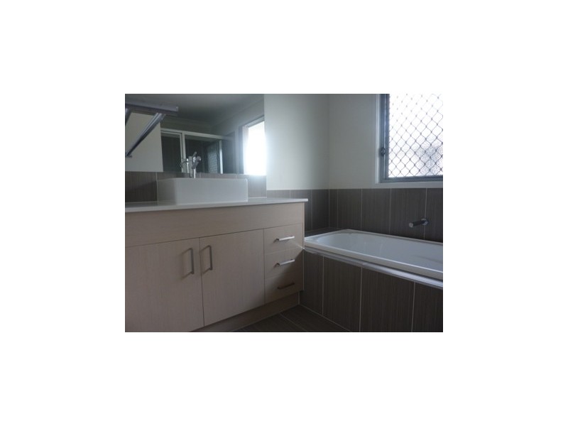 52 McGarry Street, Eight Mile Plains QLD 4113