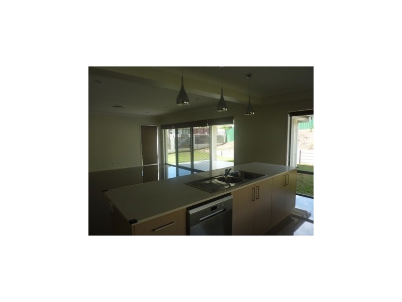 52 McGarry Street, Eight Mile Plains QLD 4113