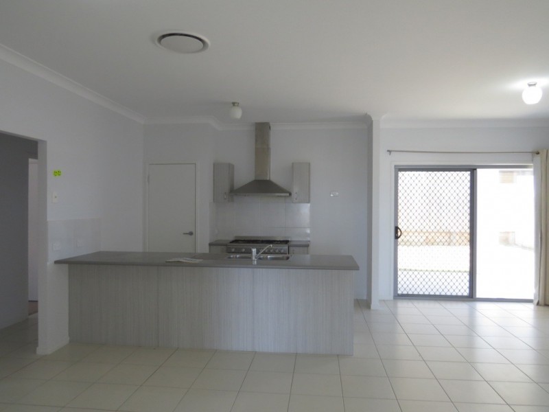 52 Anesbury Street, Doolandella QLD 4077