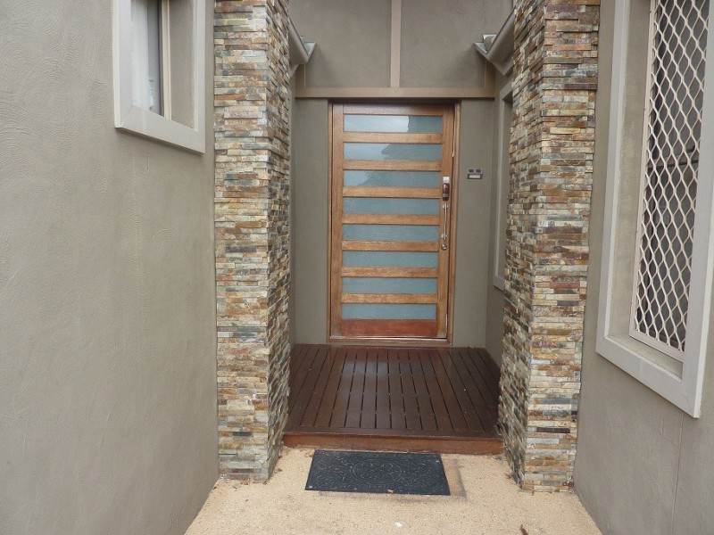 16 Trevi Close, Eight Mile Plains QLD 4113