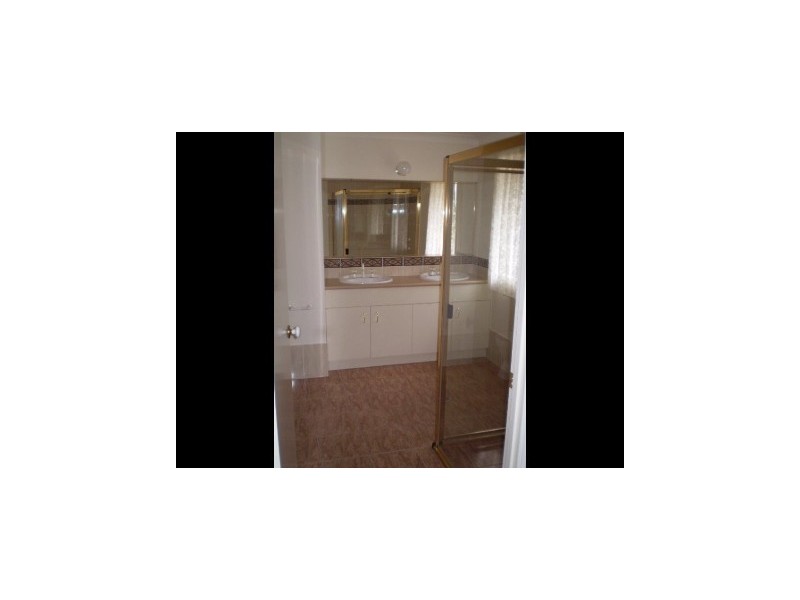 21 Apple Blossom Place, Eight Mile Plains QLD 4113