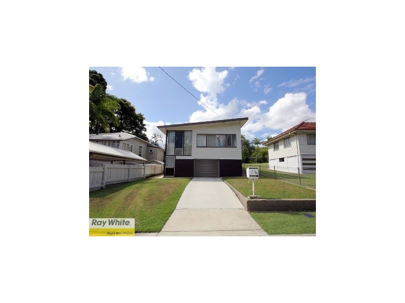 27 Stones Road, Sunnybank QLD 4109