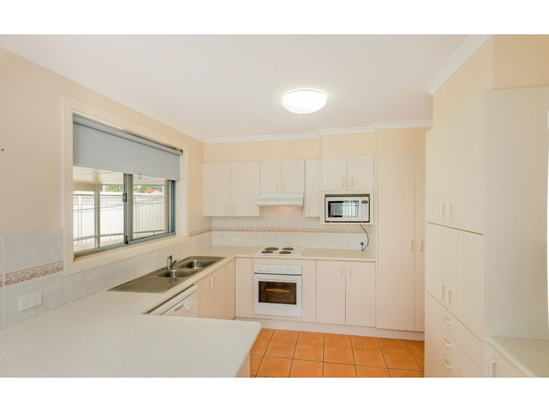 4 Lady Beatrice Court, Yamba NSW 2464