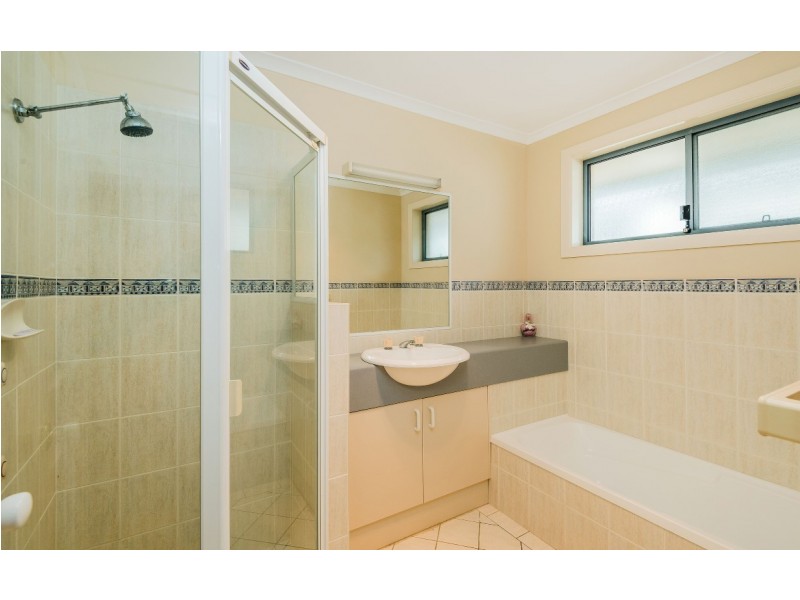 4 Lady Beatrice Court, Yamba NSW 2464