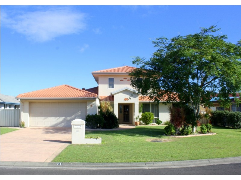 11 Nabilla Court, Yamba NSW 2464