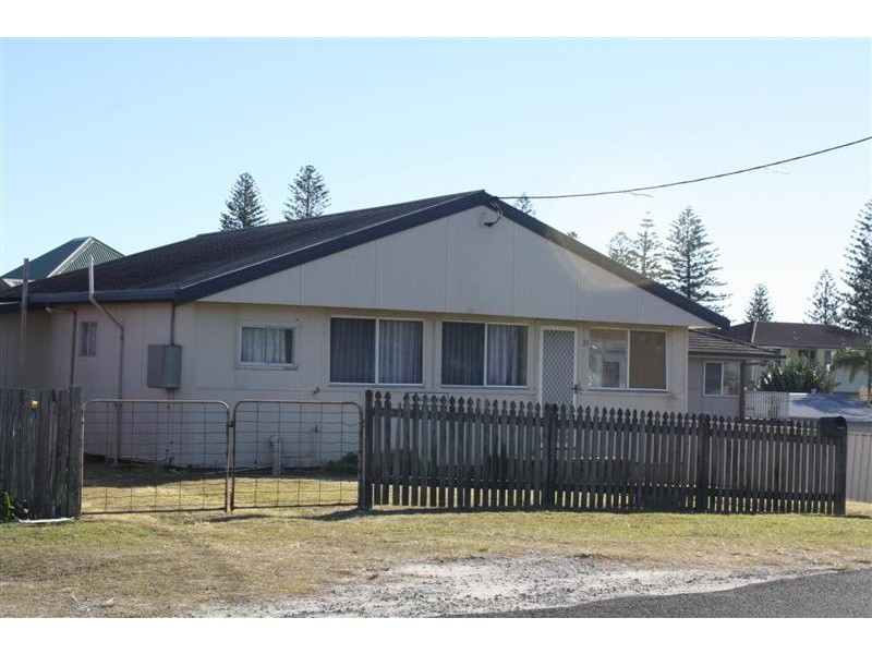 21 Queen Street, Yamba NSW 2464