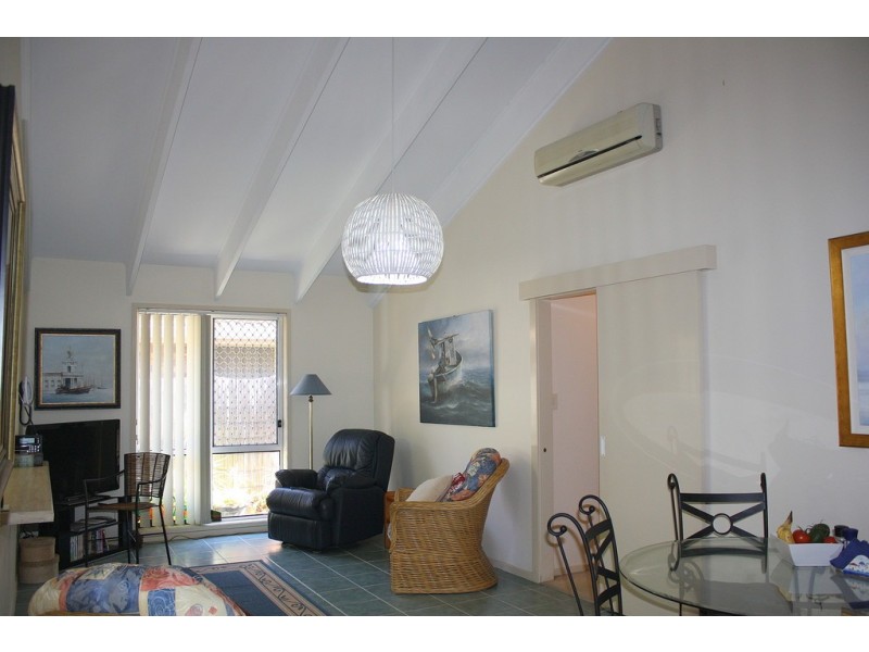 2 The Halyard, Yamba NSW 2464