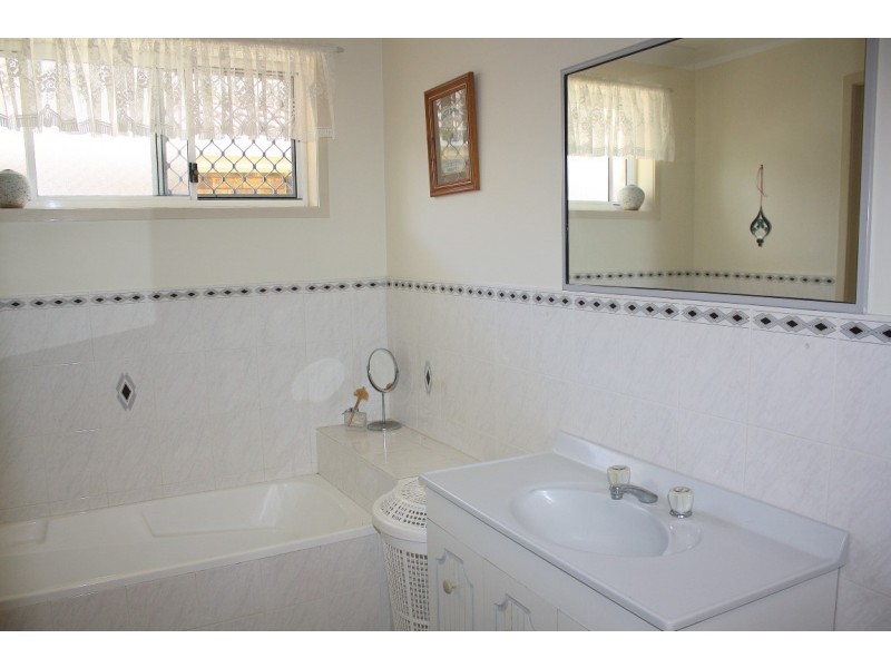 2 The Halyard, Yamba NSW 2464