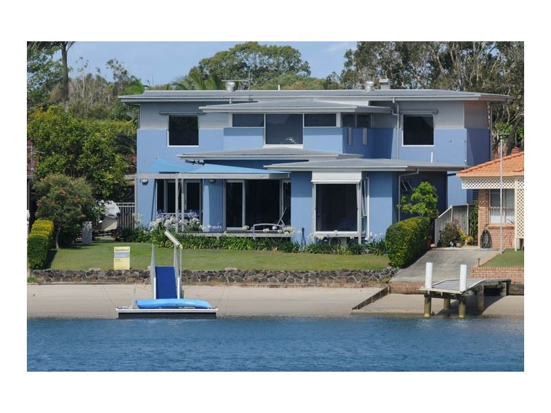 35 Melaleuca Drive, Yamba NSW 2464