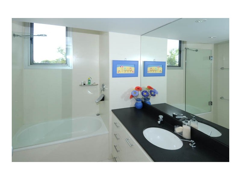 35 Melaleuca Drive, Yamba NSW 2464