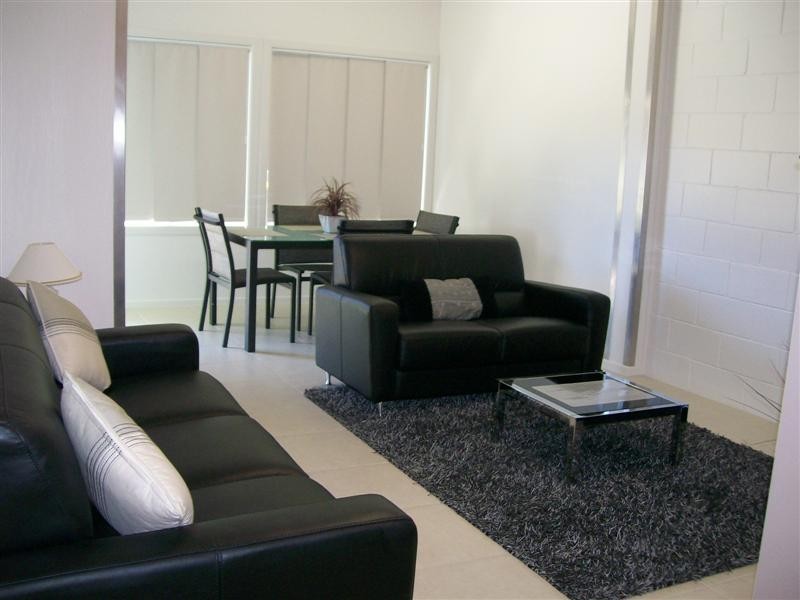 2/61 Yamba Street, Yamba NSW 2464