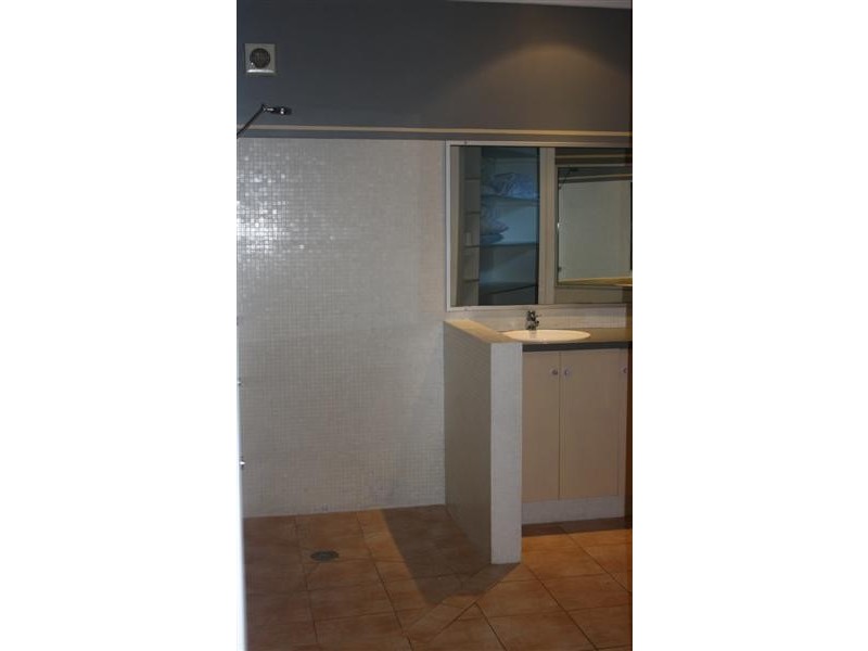 11 Young Street, Wooloweyah NSW 2464