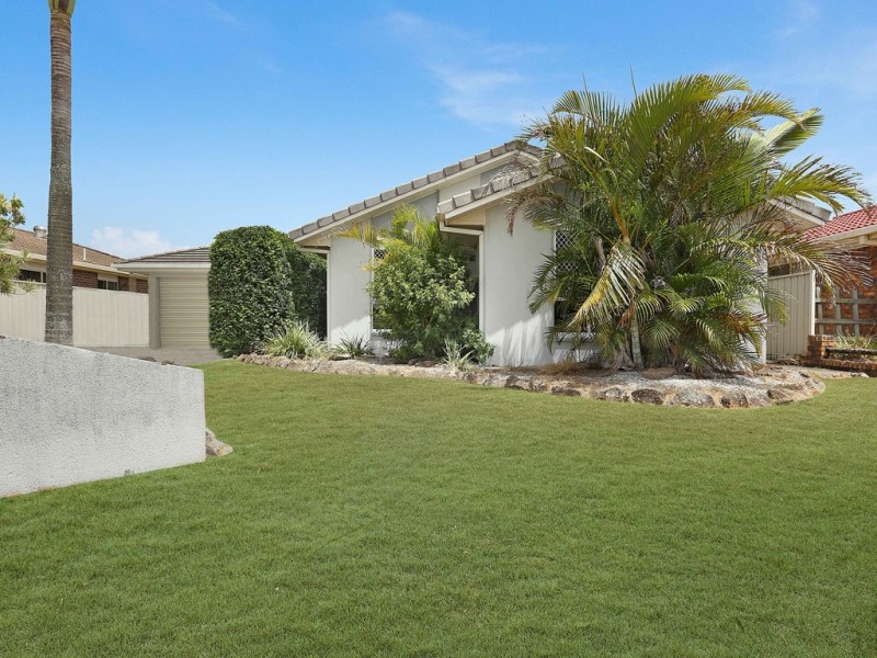 15 The Halyard, Yamba NSW 2464