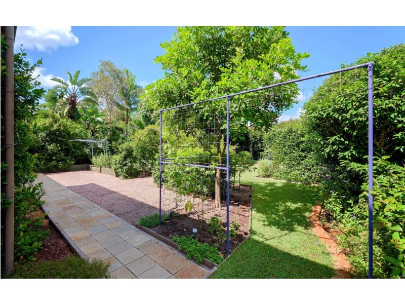 94 Melaleuca Drive, Yamba NSW 2464